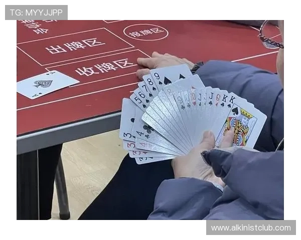 百家乐扑克补牌规则对新手玩家的指导与实用技巧分享